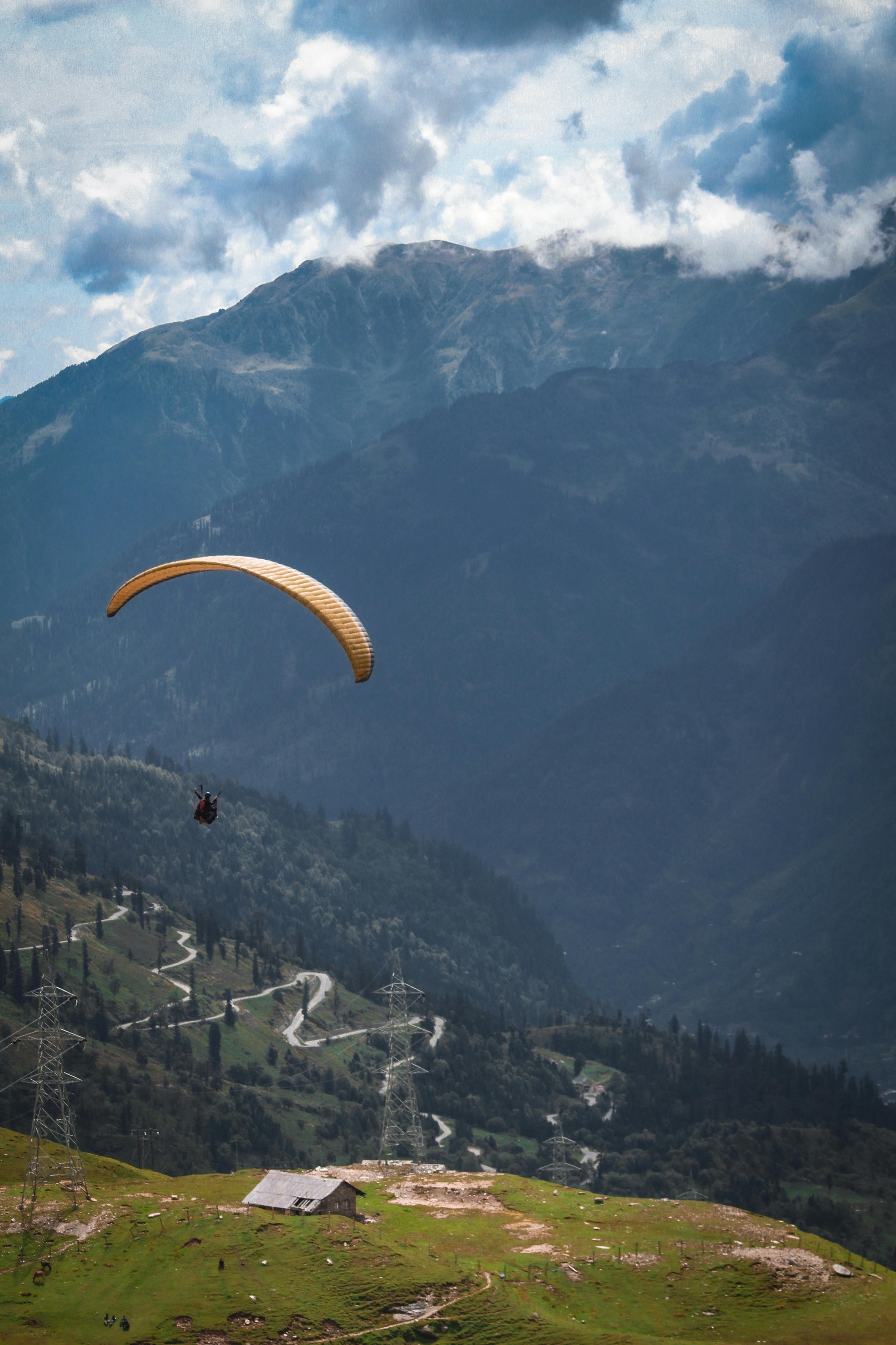 Bir Billing: The Ultimate Paragliding Adventure Destination in India-पहाड़ के पहाड़ी टिप्स